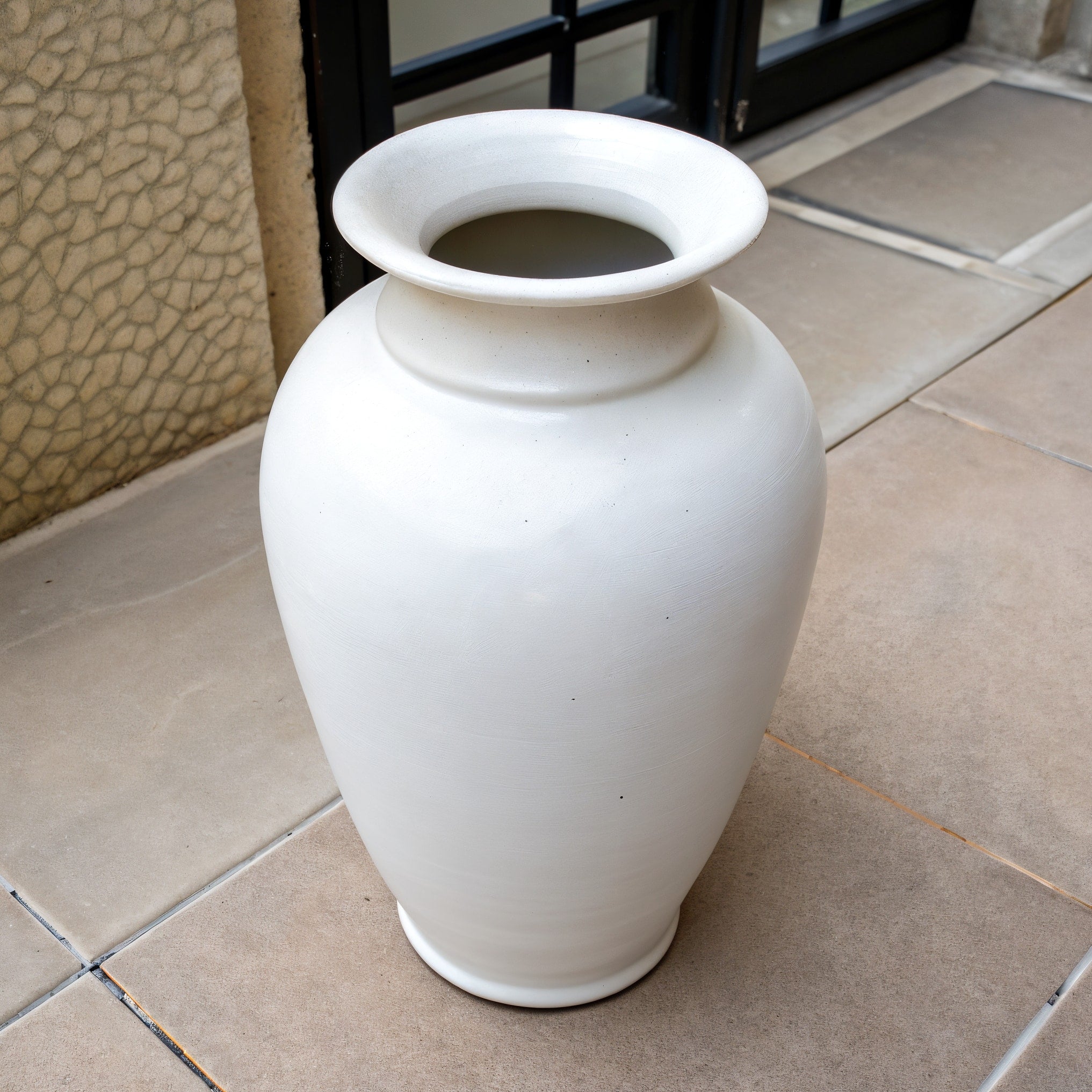 Tiendalodama Jarrón Decorativo Blanco Puro — vista frontal completa del jarrón