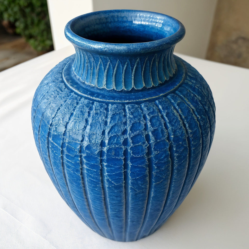 Tiendalodama Jarrón Artesanal Azul Cobalto — vista frontal del jarrón de cerámica
