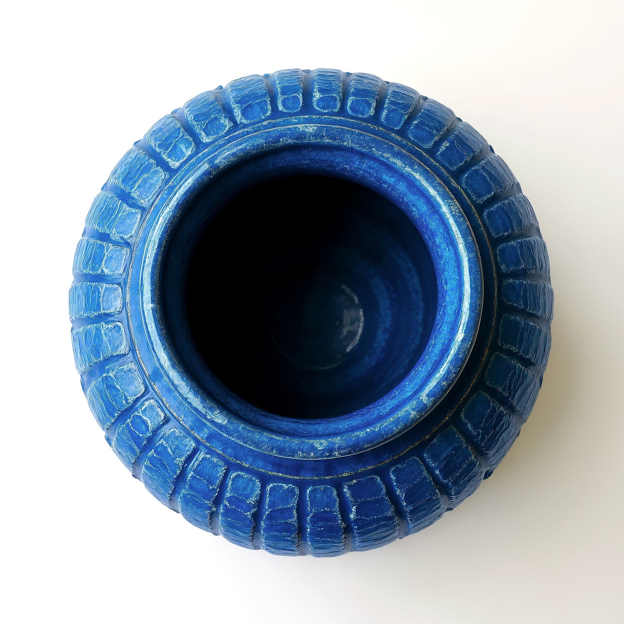 Tiendalodama Jarrón Artesanal Azul Cobalto — vista superior mostrando el interior