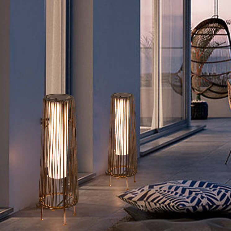 Lámpara de pie LED redonda vertical moderna minimalista, impermeable, de hierro y ratán para patio exterior