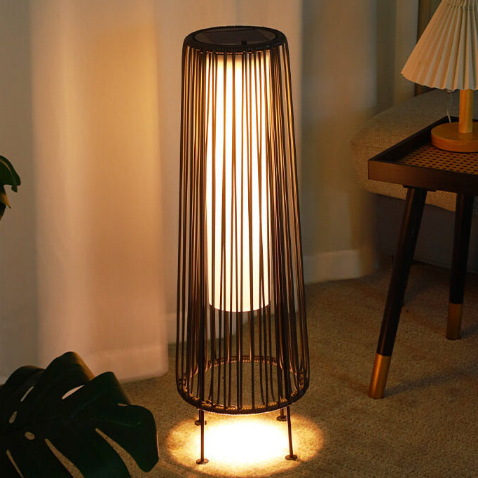 Lámpara de pie LED redonda vertical moderna minimalista, impermeable, de hierro y ratán para patio exterior