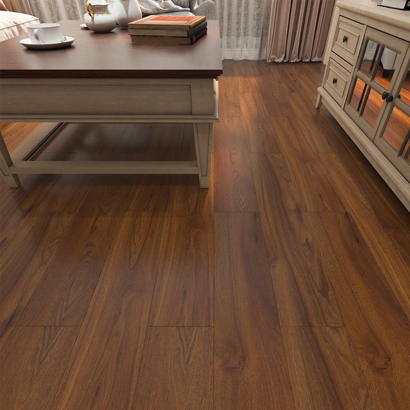 Suelo laminado de madera maciza natural E0 de 49" x 8" de ancho, con sistema de clic y resistente al agua.