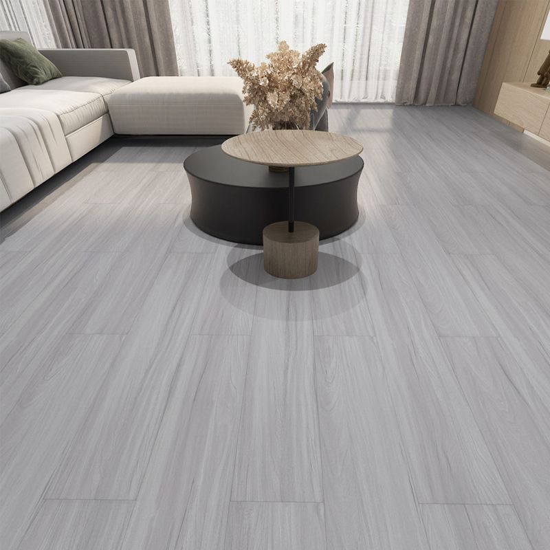 Suelo laminado de madera maciza natural E0 de 49" x 8" de ancho, con sistema de clic y resistente al agua.