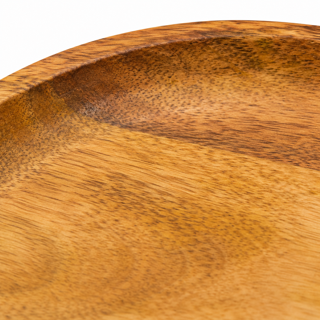 Plato redondo de madera de acacia en perspectiva