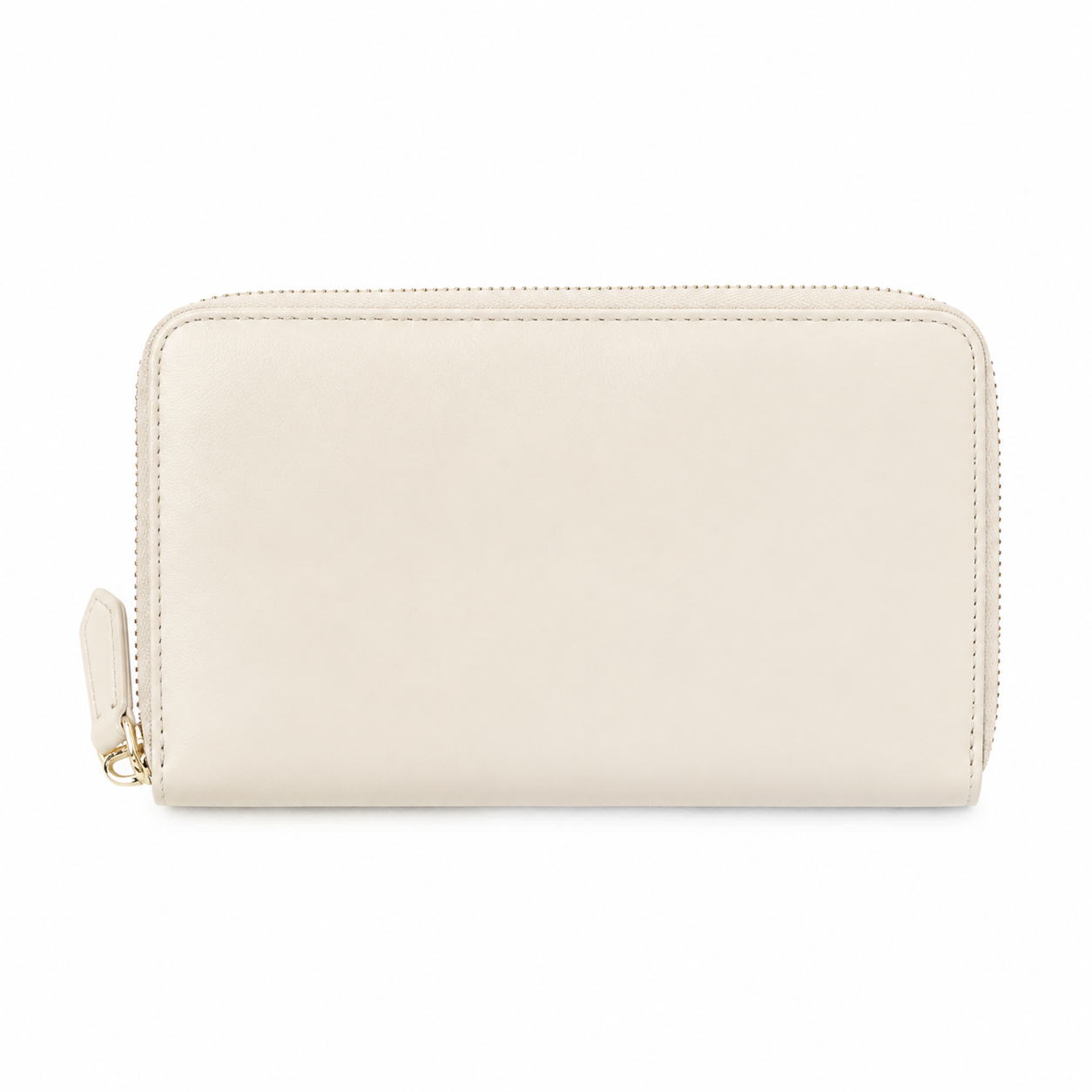 Cartera de piel sintética beige vista frontal.