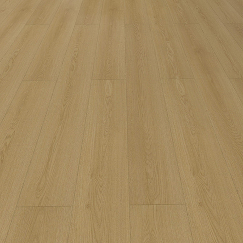 Suelo laminado de madera maciza natural E0 de 49" x 8" de ancho, con sistema de clic y resistente al agua.