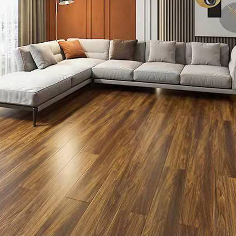 Suelo laminado de madera maciza natural E0 de 49" x 8" de ancho, con sistema de clic y resistente al agua.