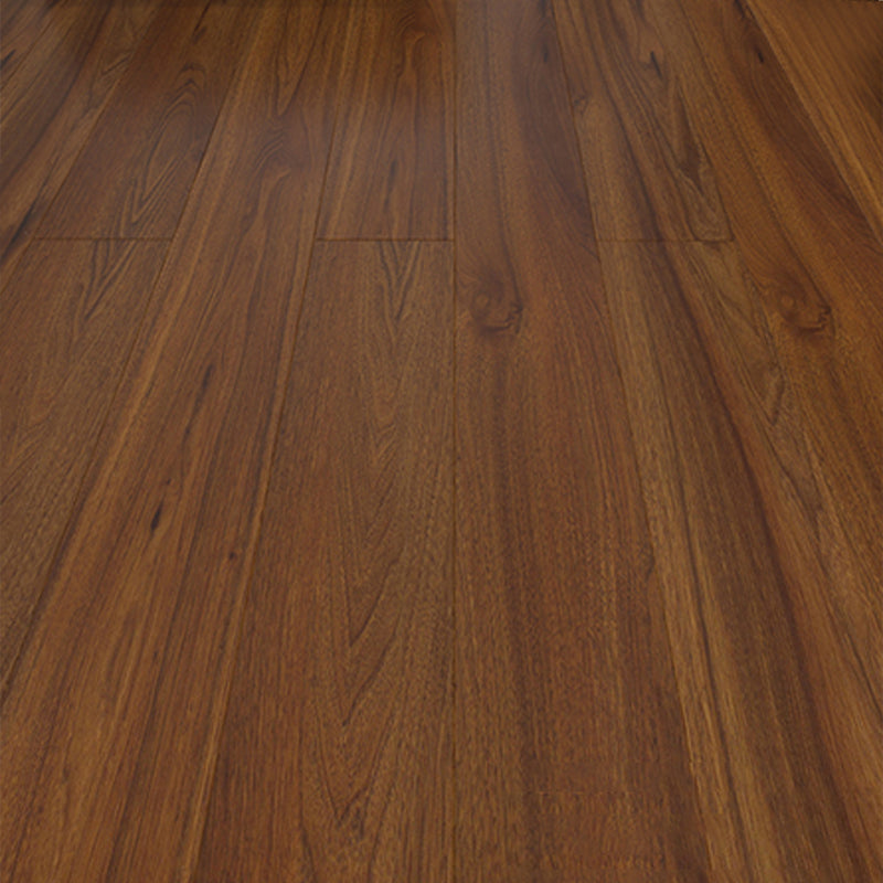 Suelo laminado de madera maciza natural E0 de 49" x 8" de ancho, con sistema de clic y resistente al agua.