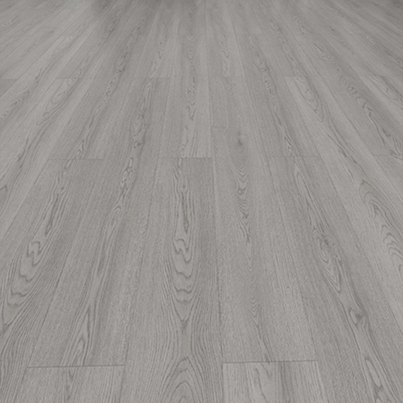 Suelo laminado de madera maciza natural E0 de 49" x 8" de ancho, con sistema de clic y resistente al agua.