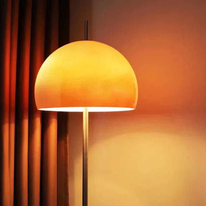 Lámpara de mesa y pie retro BrunoLuxe con pantalla naranja y mando a distancia