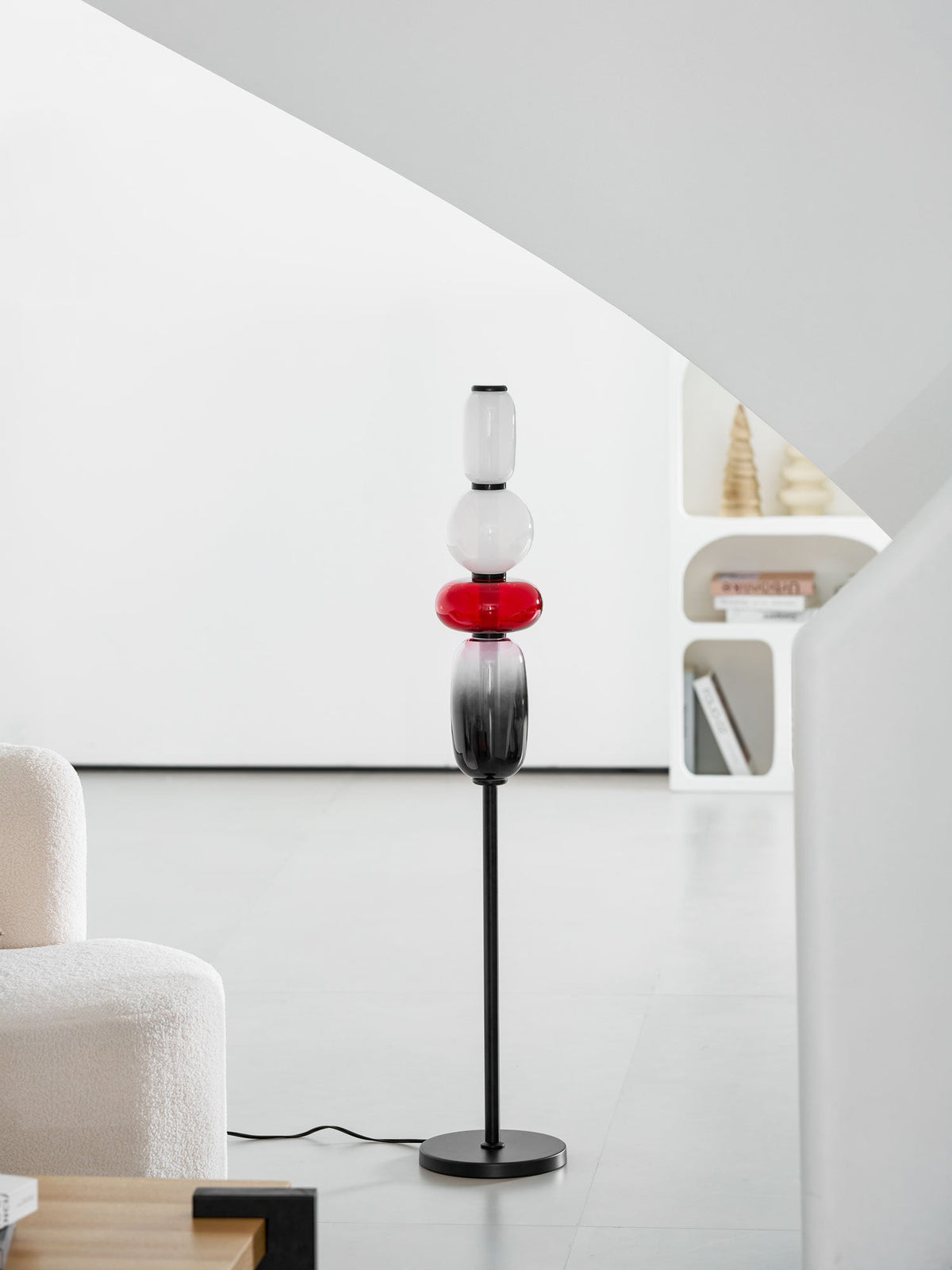 Lámpara de pie de vidrio soplado a mano con racimos de vidrio artísticos – Icono de estilo decorativo con LED integrado – Disponible en dos alturas