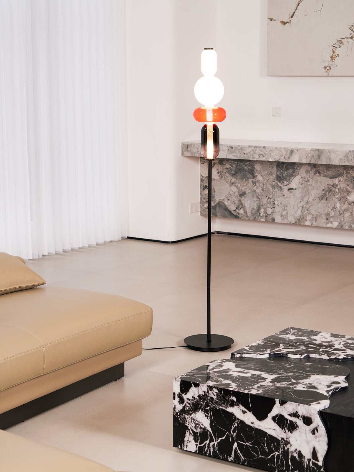 Lámpara de pie de vidrio soplado a mano con racimos de vidrio artísticos – Icono de estilo decorativo con LED integrado – Disponible en dos alturas