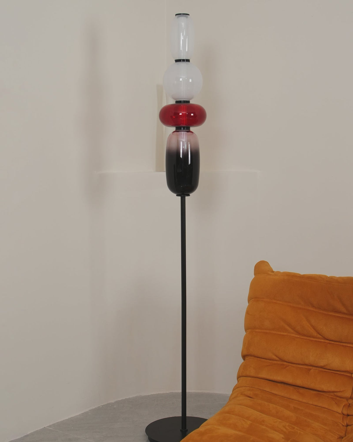 Lámpara de pie de vidrio soplado a mano con racimos de vidrio artísticos – Icono de estilo decorativo con LED integrado – Disponible en dos alturas