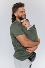 Camiseta portabebés negra, gris o verde militar, funcional y elegante para padres activos