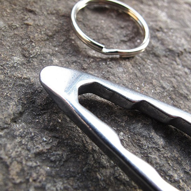 Llave multifuncional de acero inoxidable para camping