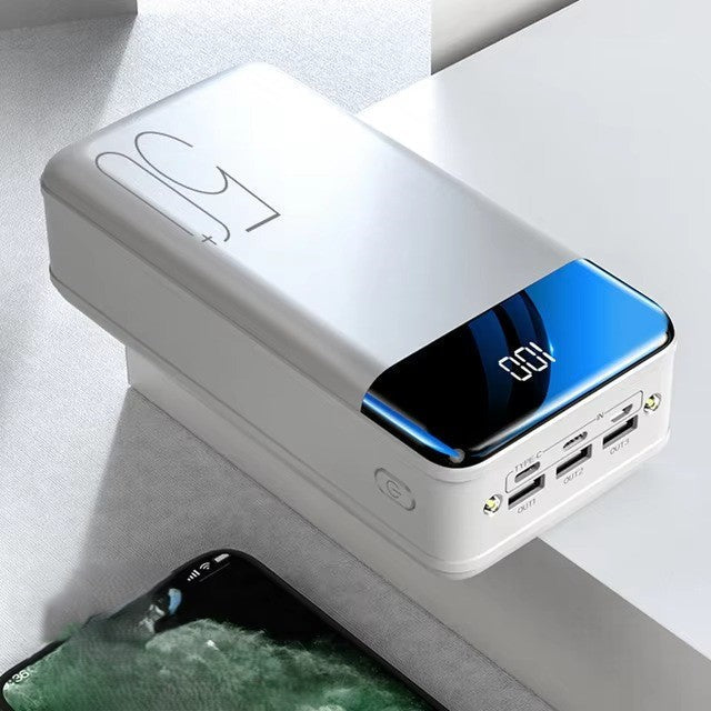 Powerbank Ultra-Kraftvolle 50.000mAh – Immer für dich da