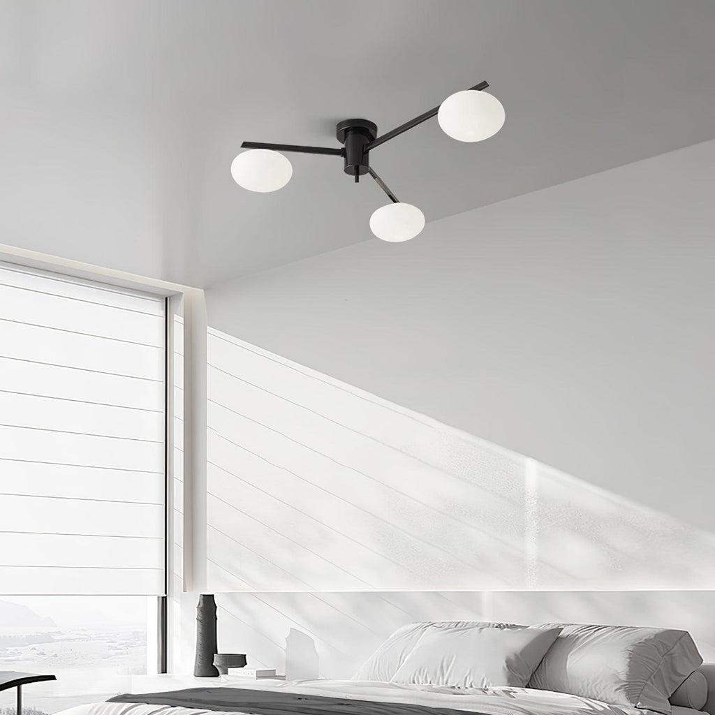 Lámpara de techo con globos de cristal ovalados y brazos delgados – Diseño moderno de perfil bajo para techos bajos en negro o latón – Casquillo G9 –