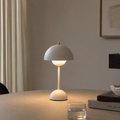 Lámpara de mesa inalámbrica recargable con pantalla tipo seta