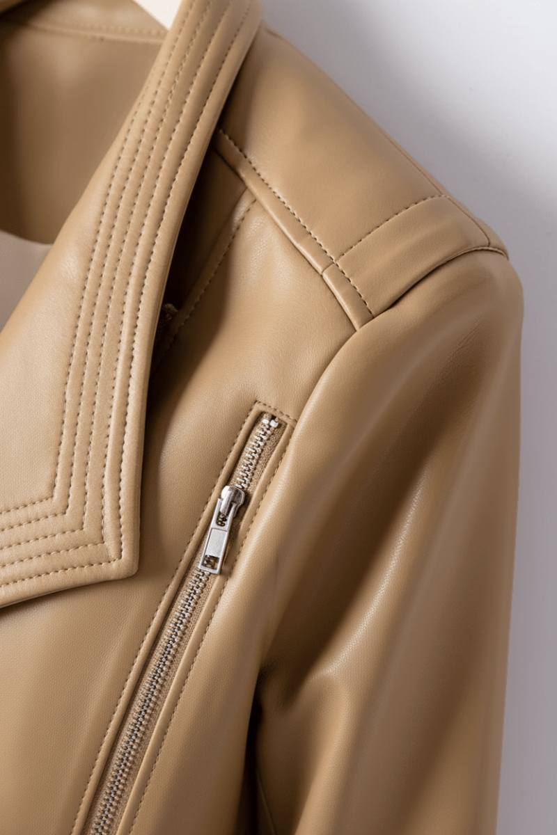 Chaqueta elegante para mujer con corte moderno para un look elegante y seguro.