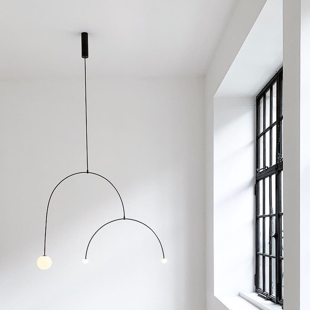 Lámpara de techo móvil con globos de cristal – Diseño moderno en latón o negro – 9 configuraciones – Casquillo G9 y G4
