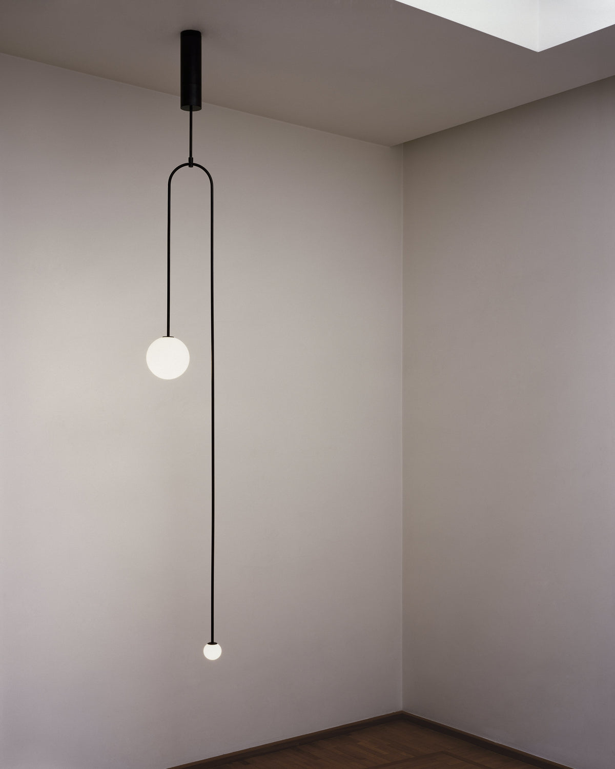 Lámpara de techo móvil con globos de cristal – Diseño moderno en latón o negro – 9 configuraciones – Casquillo G9 y G4