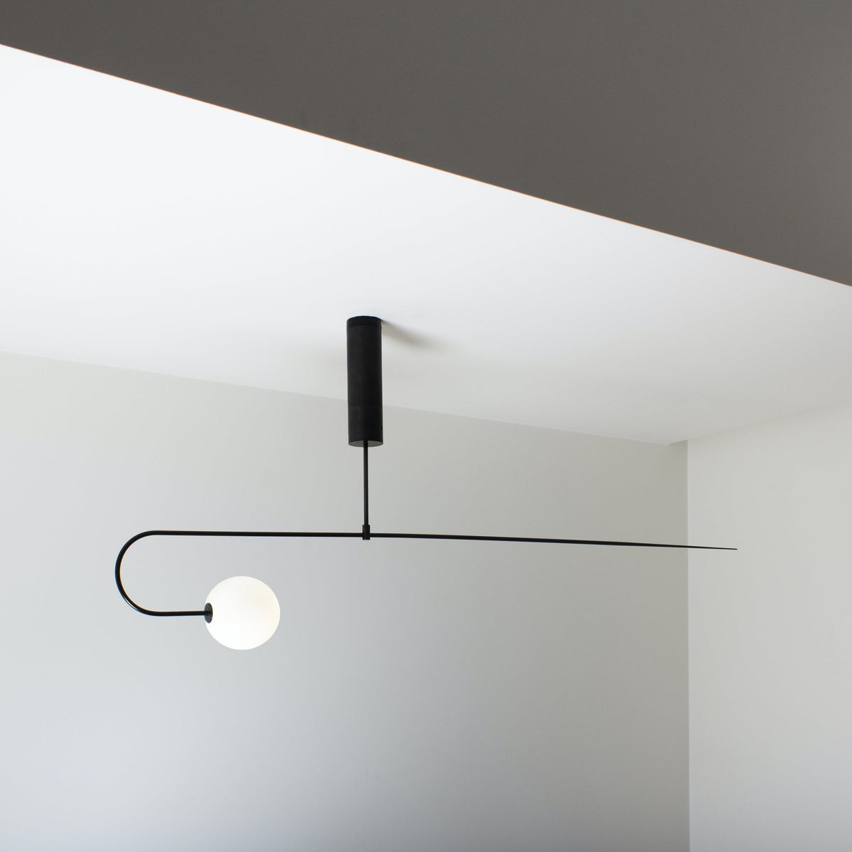 Lámpara de techo móvil con globos de cristal – Diseño moderno en latón o negro – 9 configuraciones – Casquillo G9 y G4