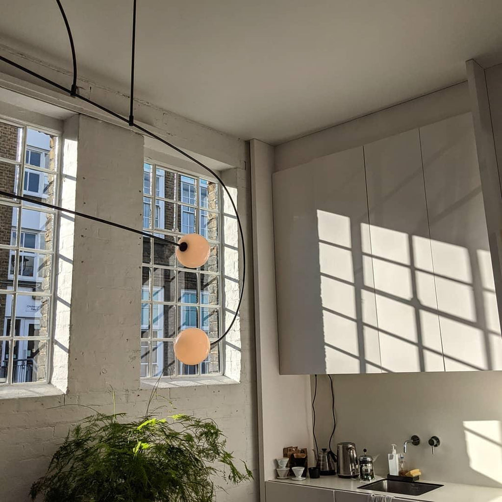Lámpara de techo móvil con globos de cristal – Diseño moderno en latón o negro – 9 configuraciones – Casquillo G9 y G4
