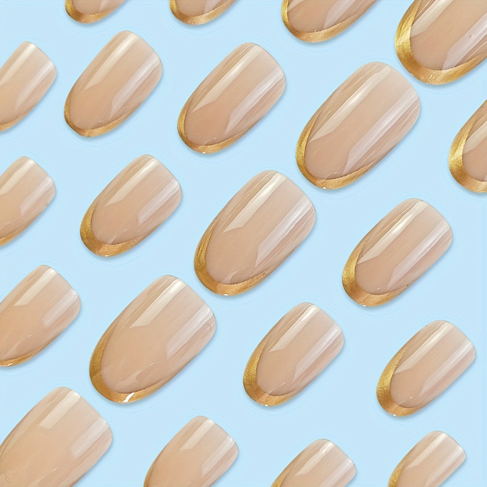 Elegante set de uñas con punta francesa brillante