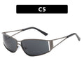 Sonnenbrille deportivo para mujer en estilo futurista