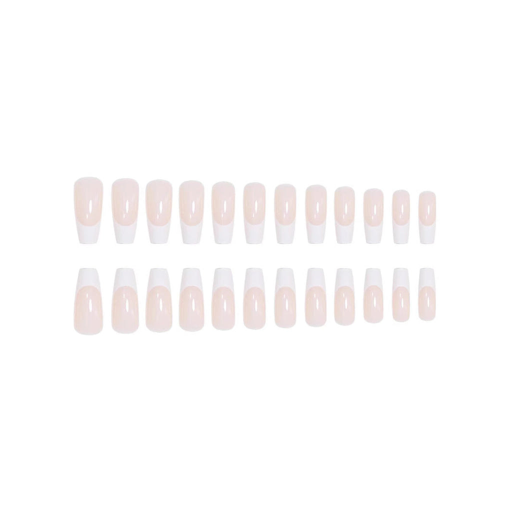Extensiones de uñas con punta francesa elegante