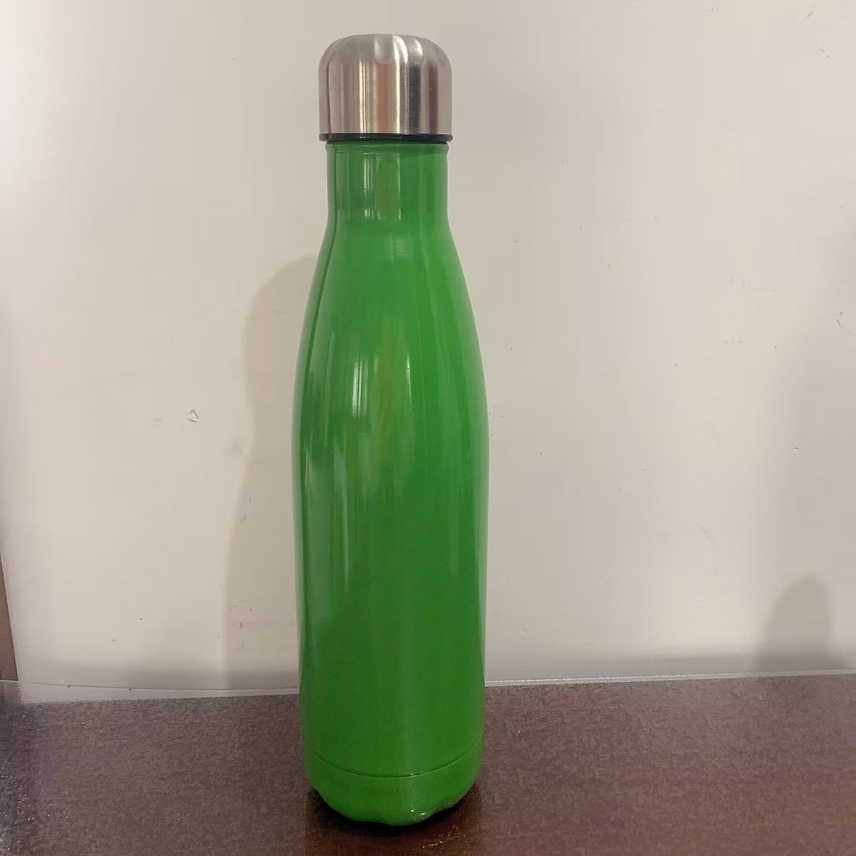 Botella de agua aislada de acero inoxidable
