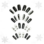 Elegante diseño de uñas con copos de nieve invernales