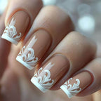 Diseños elegantes de uñas con punta francesa