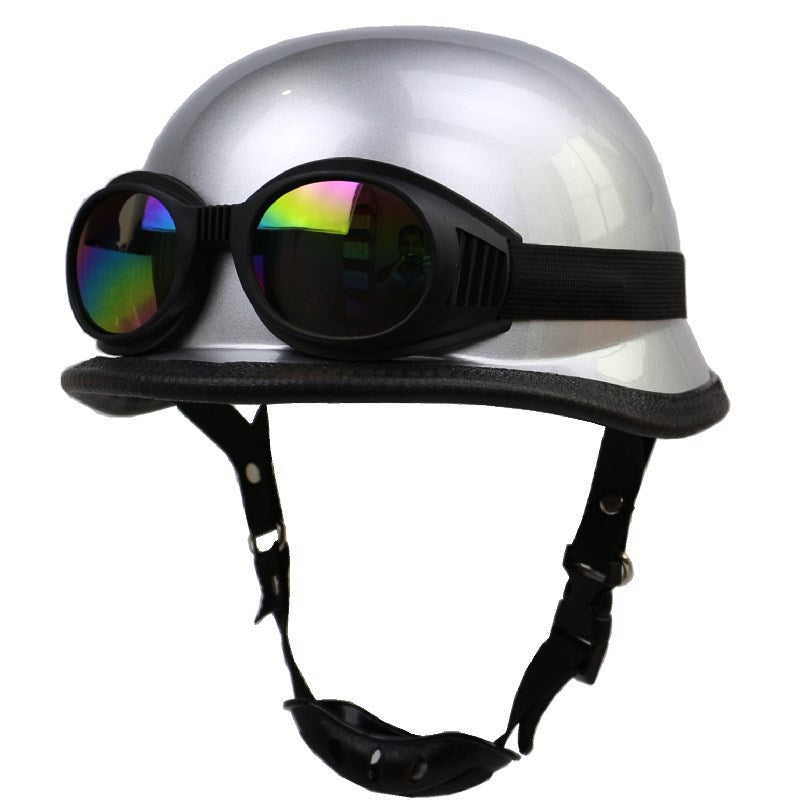 Casco de motocicleta retro de media caña con gafas protectoras