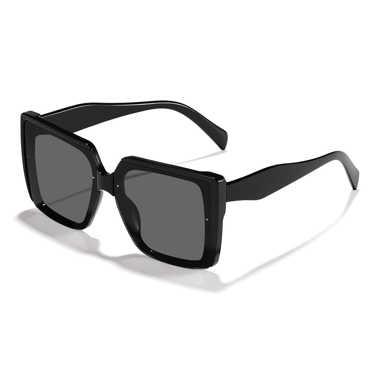 Sonnenbrille extragrande para mujeres con un moderno diseño cuadrado
