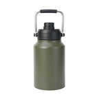 Botella de agua aislada