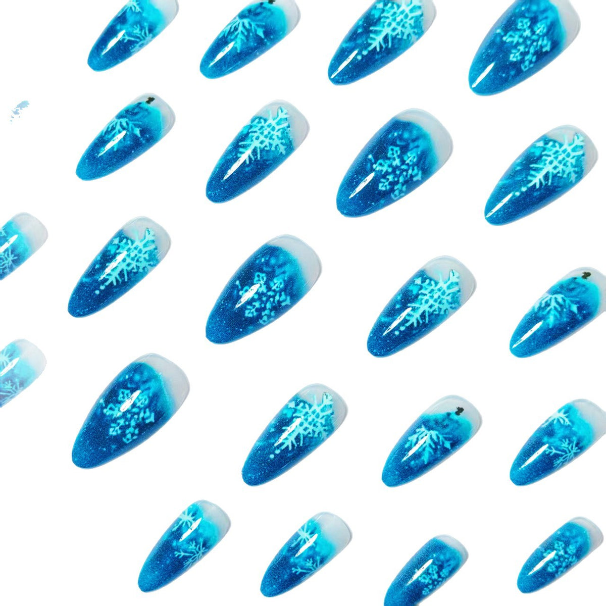 Diseño de uñas stiletto con estampado de copos de nieve