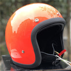 Casco de motocicleta clásico de media carcasa