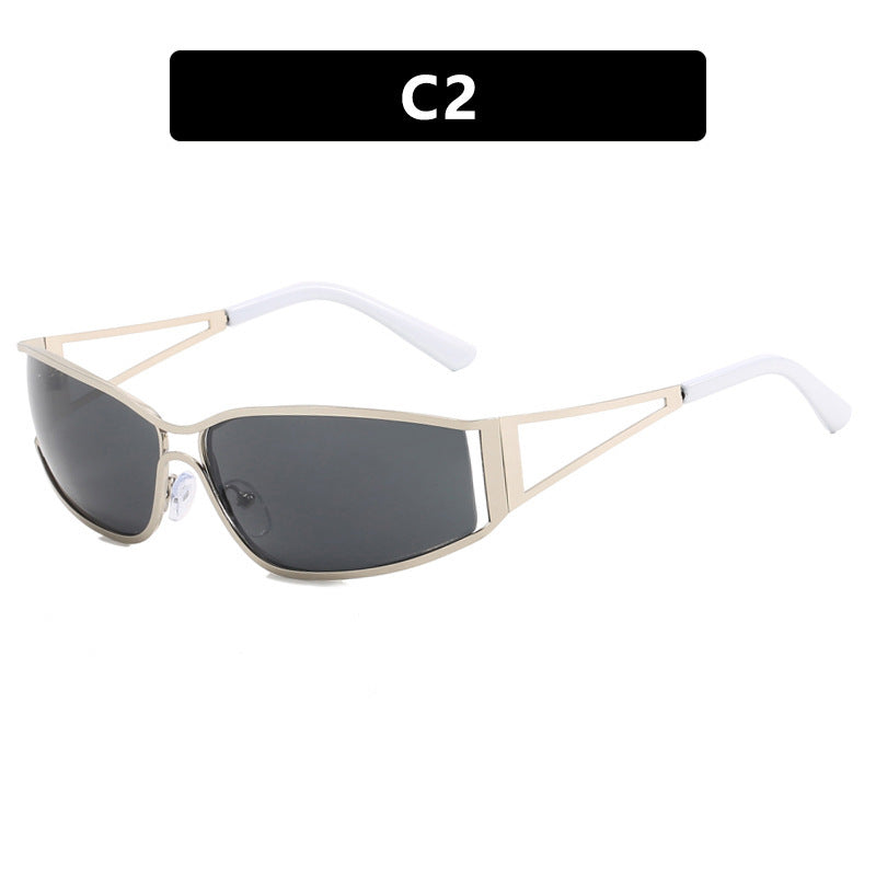 Sonnenbrille deportivo para mujer en estilo futurista