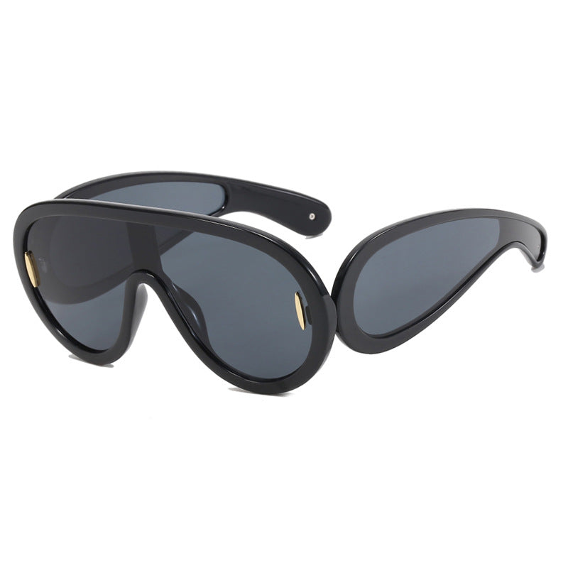 Sonnenbrille deportivo para mujer con diseño innovador