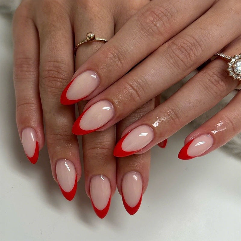 Diseño de uñas francés elegante y con estilo