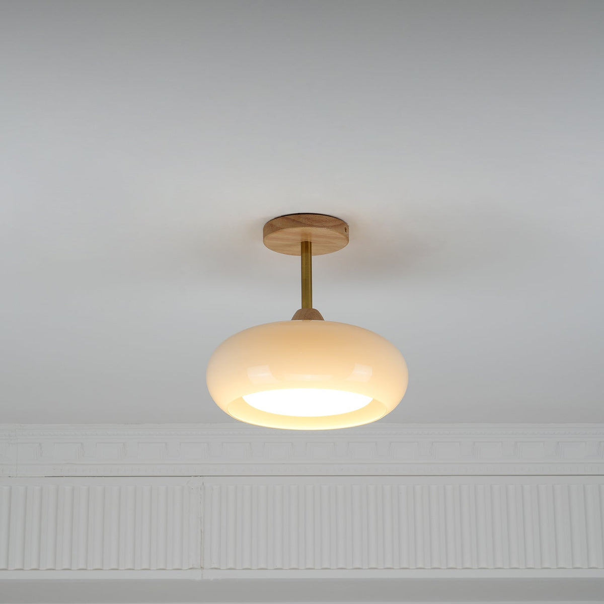 Lámpara de techo de cristal y madera, blanca y naranja, Ø28cm, para dormitorio o comedor, estilo Bauhaus, vintage, iluminación ambiental retro de