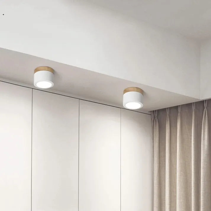 Lámpara de techo LED moderna | Cilindro negro con marco de madera