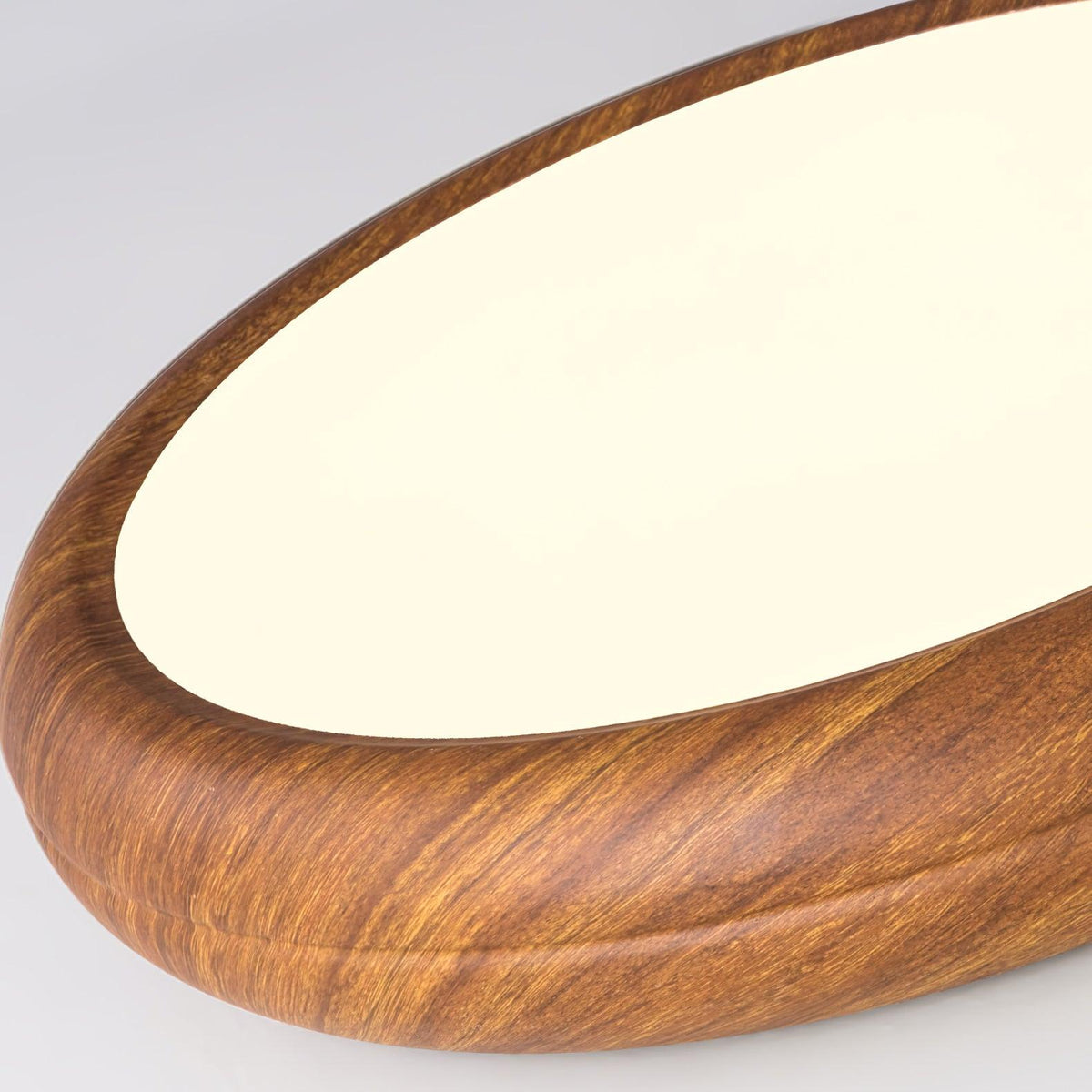 Lámpara de techo redonda con acabado de madera