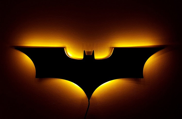 Aplique de pared LED de Batman con mando a distancia inalámbrico y cambio de color