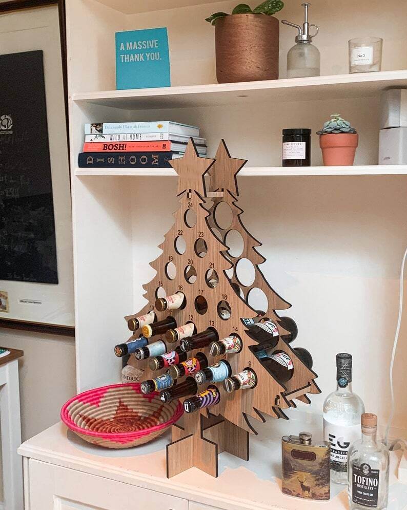 Calendario de Adviento navideño en forma de árbol | Soporte de madera para cerveza y vino | Reutilizable de madera de ab