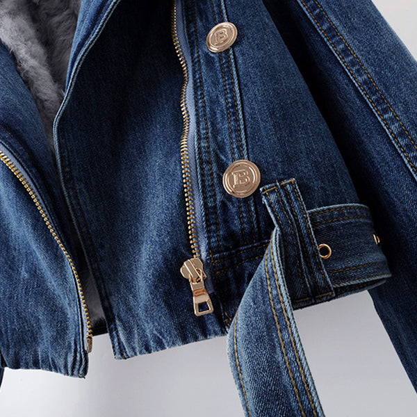 Chaqueta corta elegante para mujer con cuello desmontable