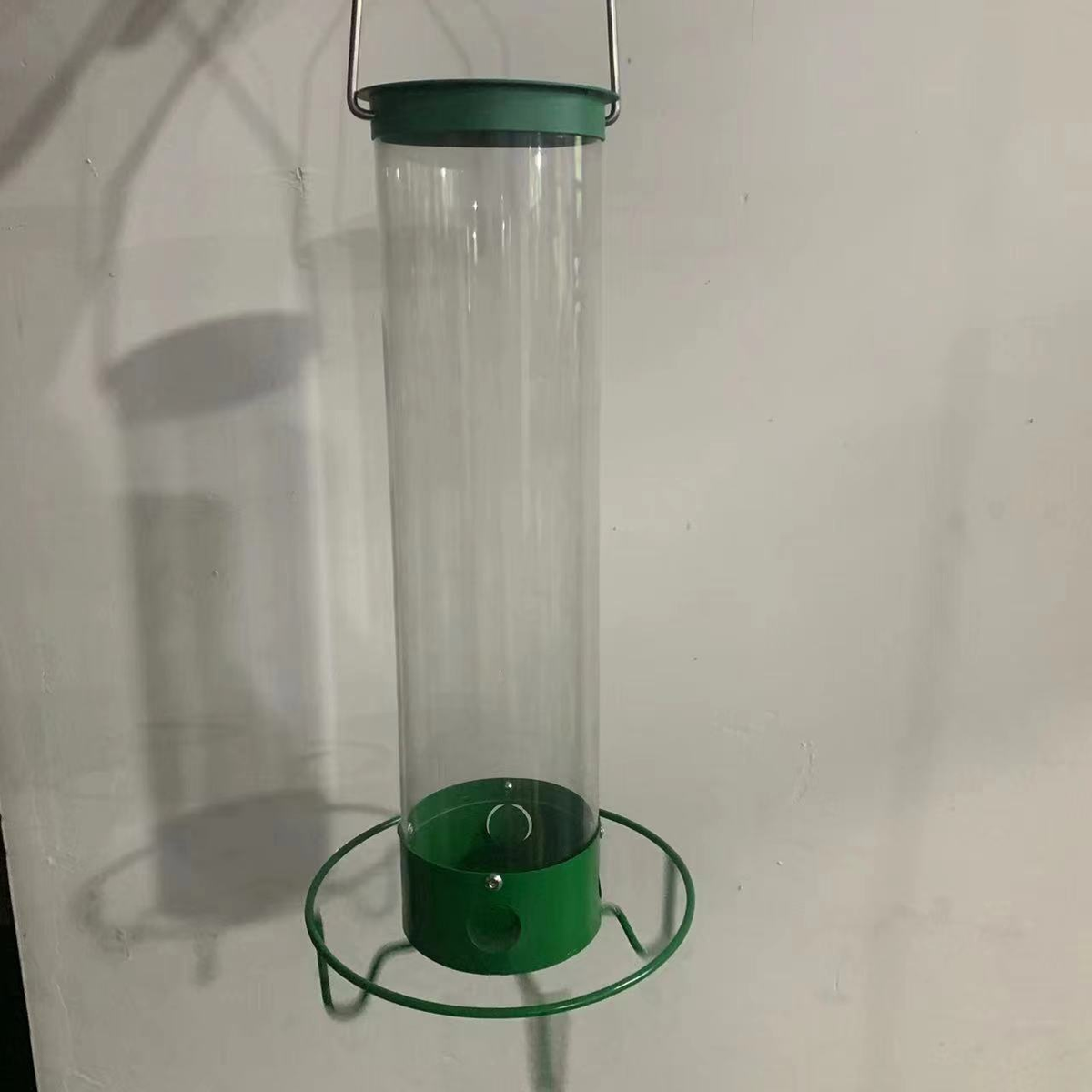 Comedero de pájaros metálico antia ardillas colgante de exterior para jardín, tipo tubo