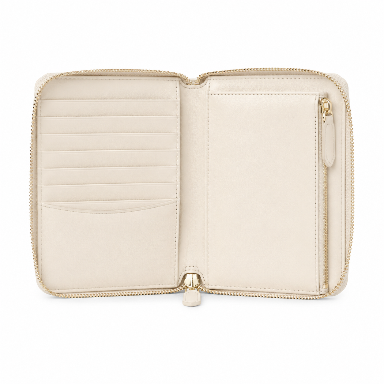 Interior de la cartera con espacio para tarjetas.
