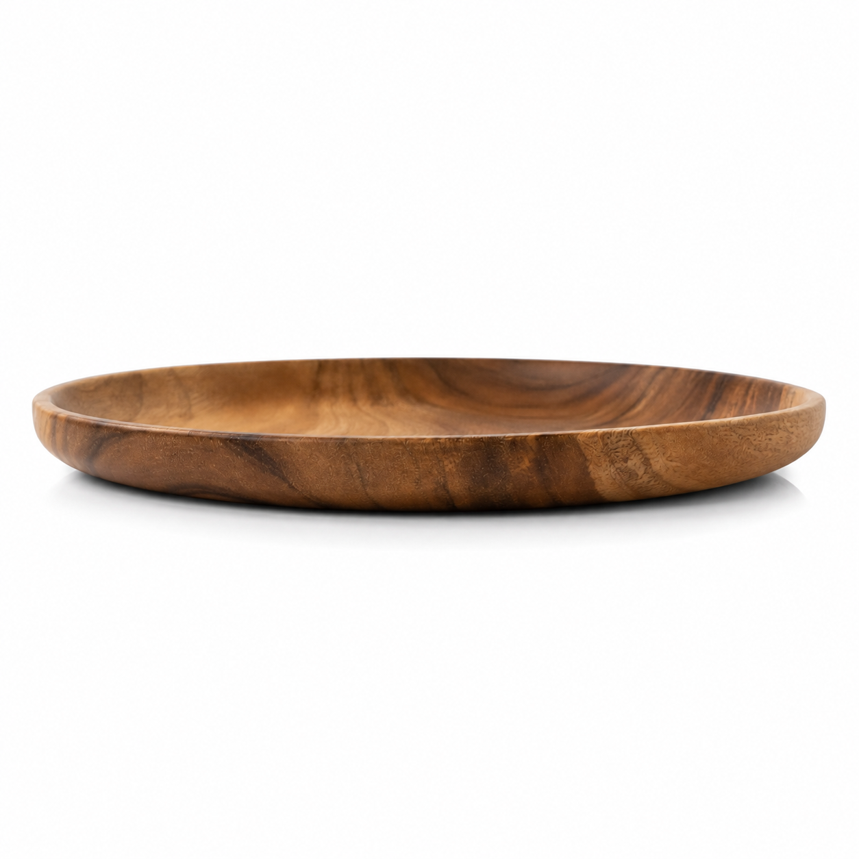 Vista lateral del plato de madera de acacia